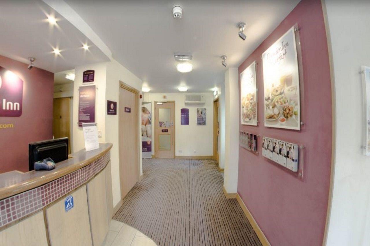 Premier Inn Portsmouth Horndean Eksteriør bilde